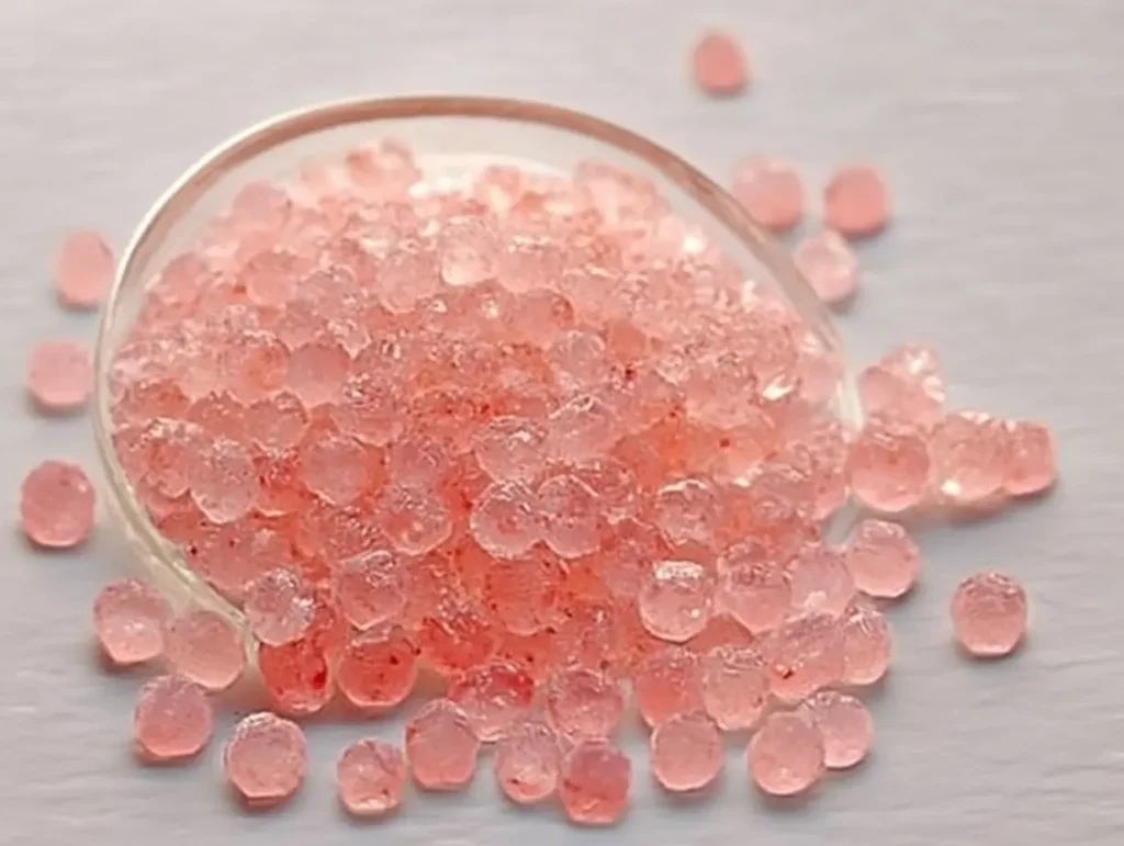 close-up of pink Himalayan salt crystals in glass bowl showing health benefits